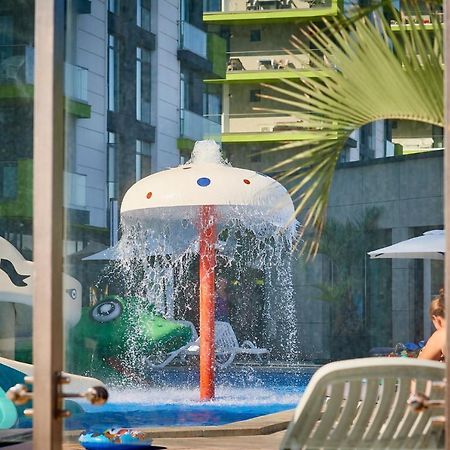 Sunfest Aparthotel Pool & Spa Mamaia Nord Navodari Bagian luar foto