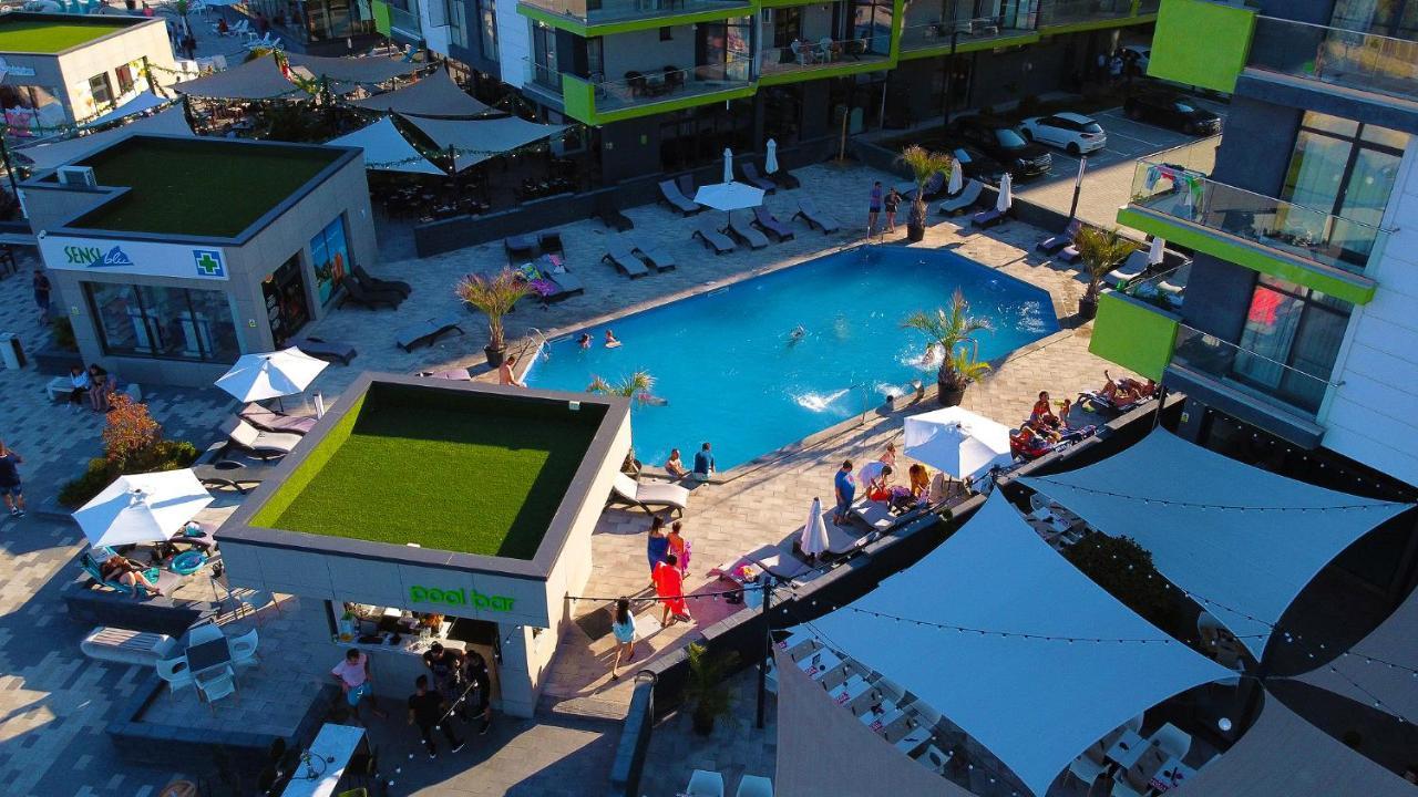 Sunfest Aparthotel Pool & Spa Mamaia Nord Navodari Bagian luar foto